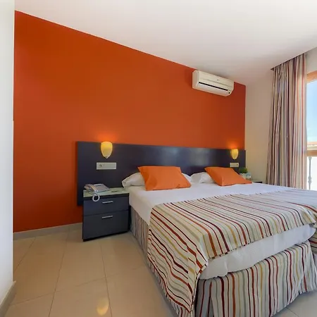 La Mirada Hotel *